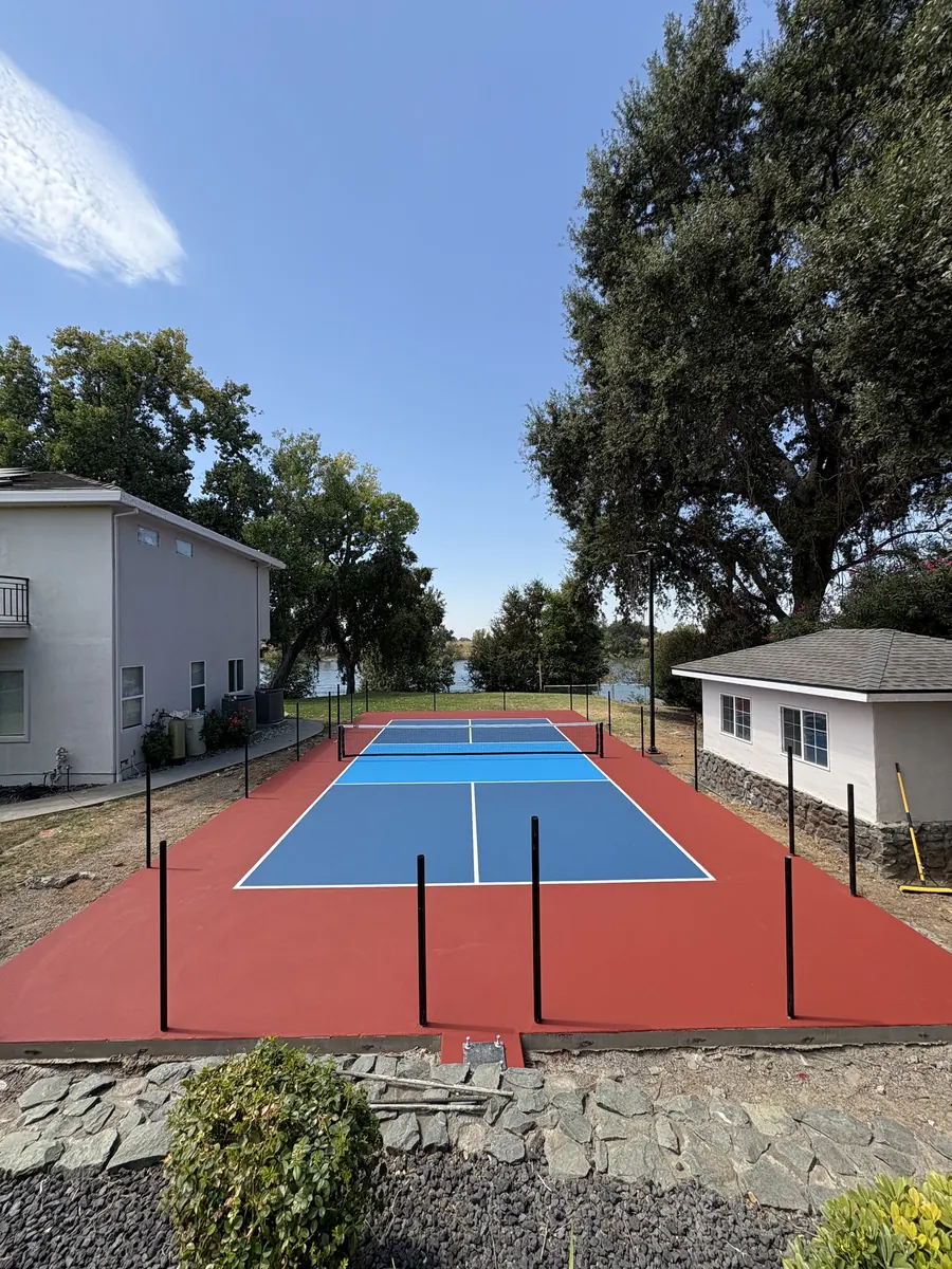 Lakeside Private Residential Courts